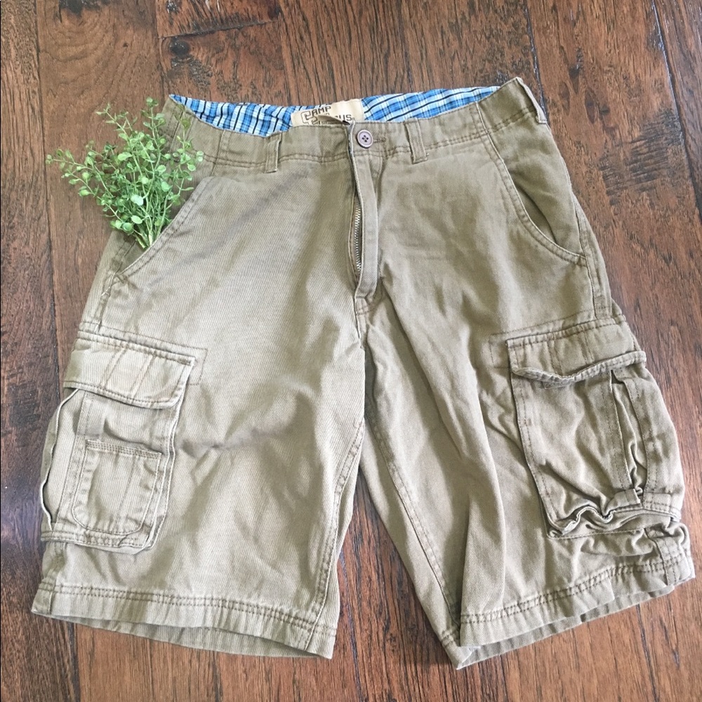 Camp and Campus Cargo Shorts (Size 32)